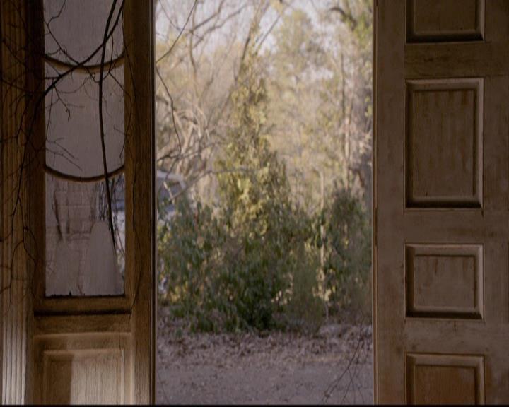 VampireDiariesWorld-dot-org_2x21TheSunAlsoRises1765.jpg