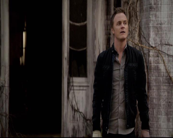 VampireDiariesWorld-dot-org_2x21TheSunAlsoRises1784.jpg