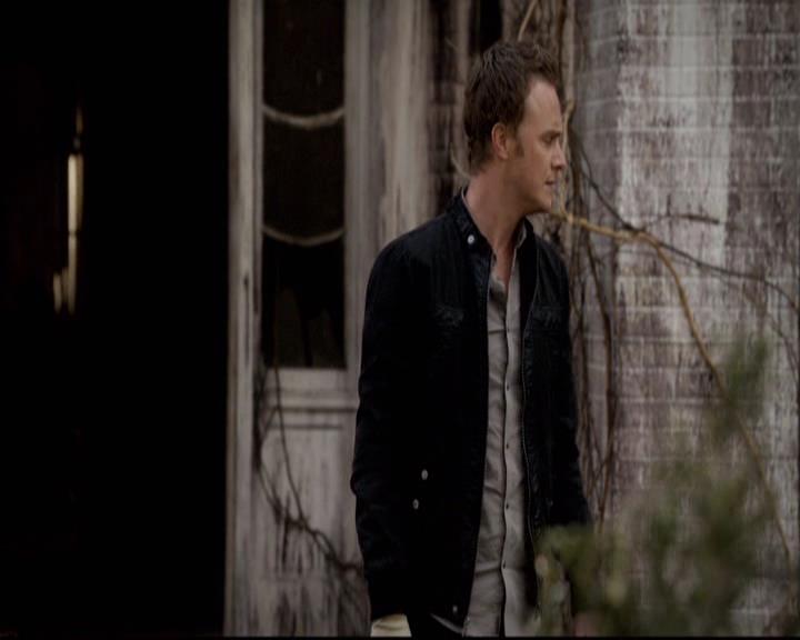 VampireDiariesWorld-dot-org_2x21TheSunAlsoRises1786.jpg VampireDiariesWorld-dot-org_2x21TheSunAlsoRises1786.jpg