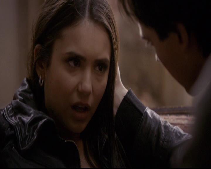 VampireDiariesWorld-dot-org_2x21TheSunAlsoRises1802.jpg