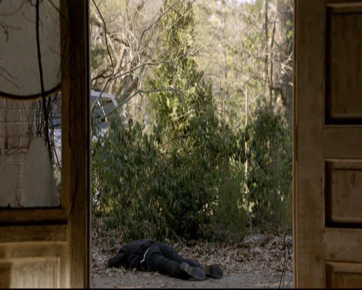 VampireDiariesWorld-dot-org_2x21TheSunAlsoRises1818.jpg