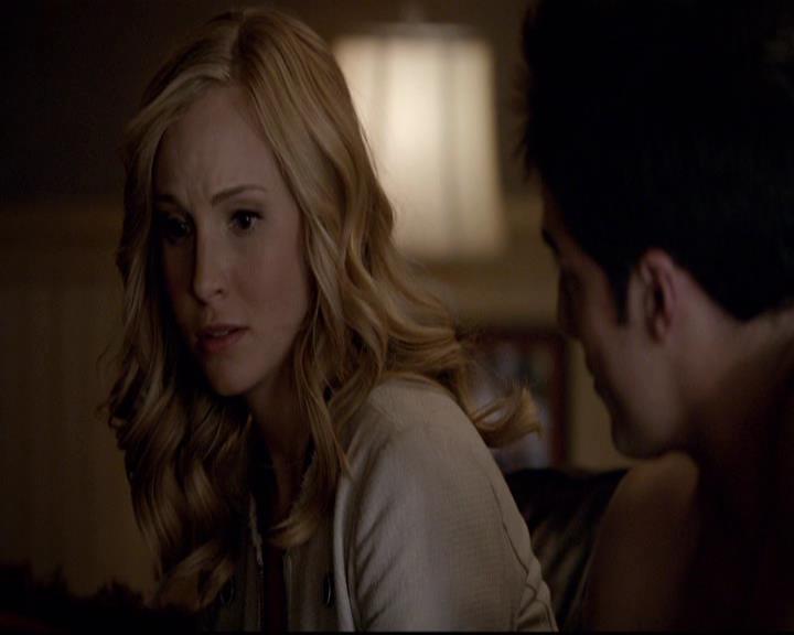 VampireDiariesWorld-dot-org_2x21TheSunAlsoRises1853.jpg