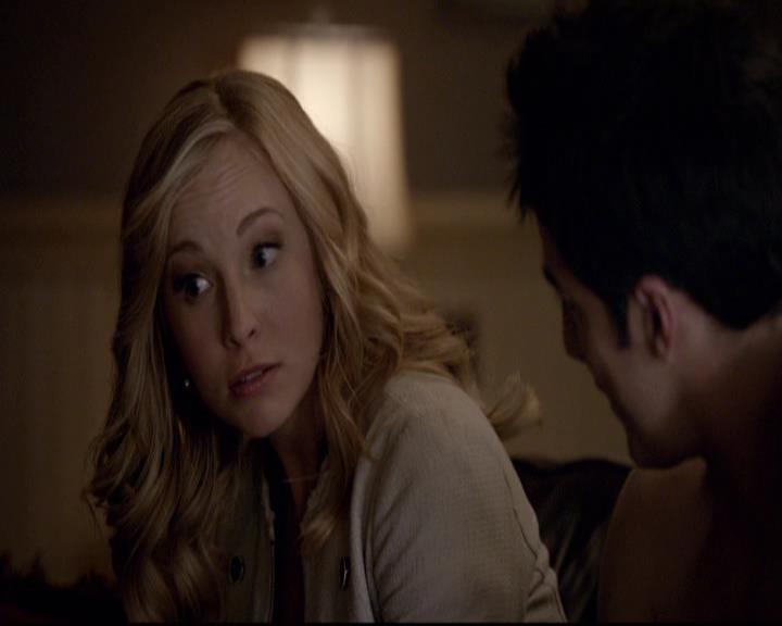 VampireDiariesWorld-dot-org_2x21TheSunAlsoRises1868.jpg