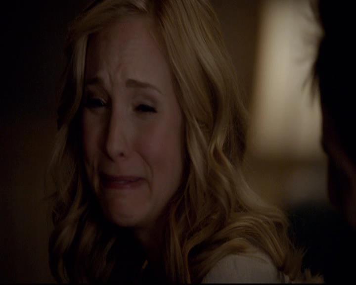VampireDiariesWorld-dot-org_2x21TheSunAlsoRises1899.jpg