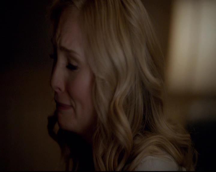VampireDiariesWorld-dot-org_2x21TheSunAlsoRises1901.jpg