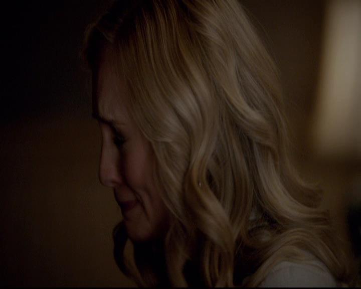 VampireDiariesWorld-dot-org_2x21TheSunAlsoRises1902.jpg