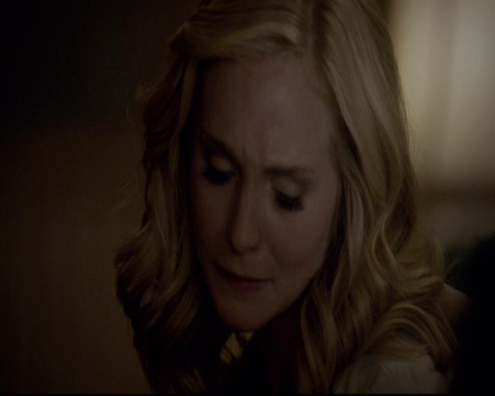 VampireDiariesWorld-dot-org_2x21TheSunAlsoRises1909.jpg