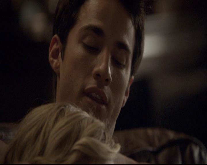 VampireDiariesWorld-dot-org_2x21TheSunAlsoRises1918.jpg