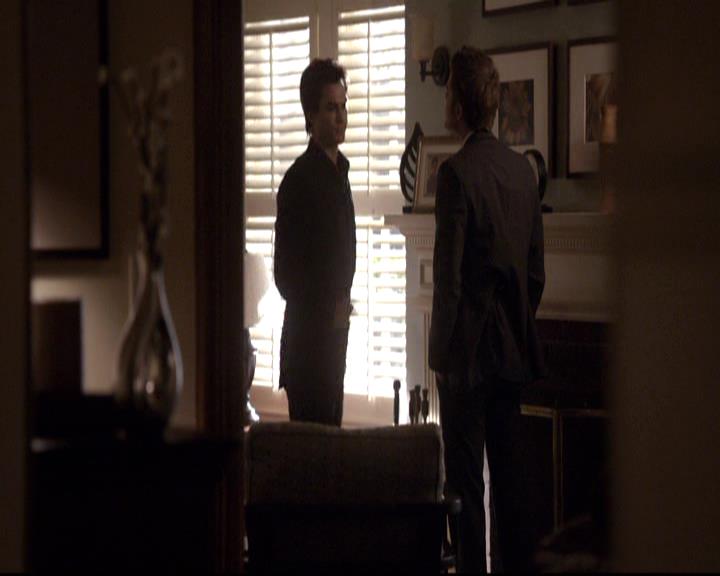 VampireDiariesWorld-dot-org_2x21TheSunAlsoRises1933.jpg VampireDiariesWorld-dot-org_2x21TheSunAlsoRises1933.jpg