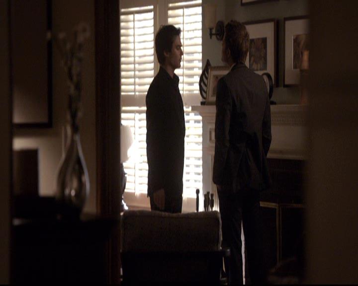 VampireDiariesWorld-dot-org_2x21TheSunAlsoRises1934.jpg