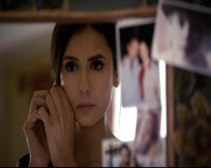VampireDiariesWorld-dot-org_2x21TheSunAlsoRises1950.jpg