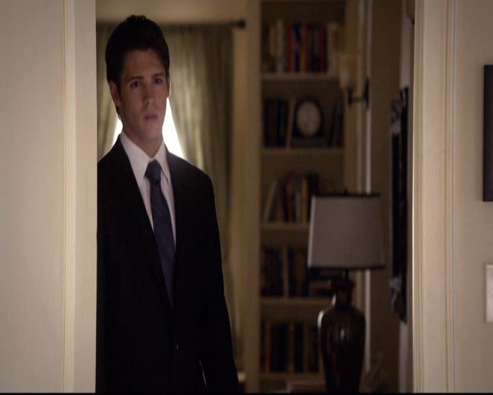 VampireDiariesWorld-dot-org_2x21TheSunAlsoRises1959.jpg
