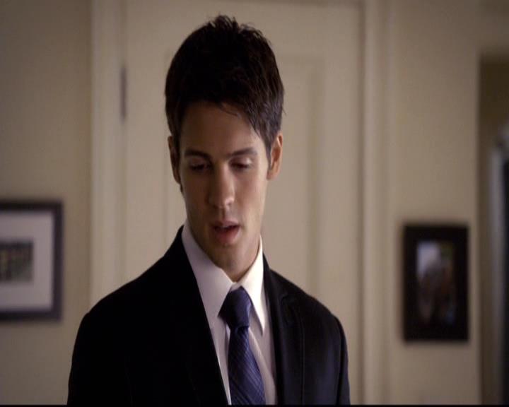 VampireDiariesWorld-dot-org_2x21TheSunAlsoRises1968.jpg VampireDiariesWorld-dot-org_2x21TheSunAlsoRises1968.jpg