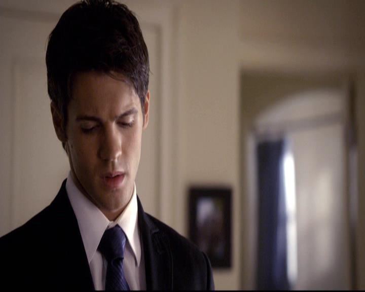 VampireDiariesWorld-dot-org_2x21TheSunAlsoRises1973.jpg