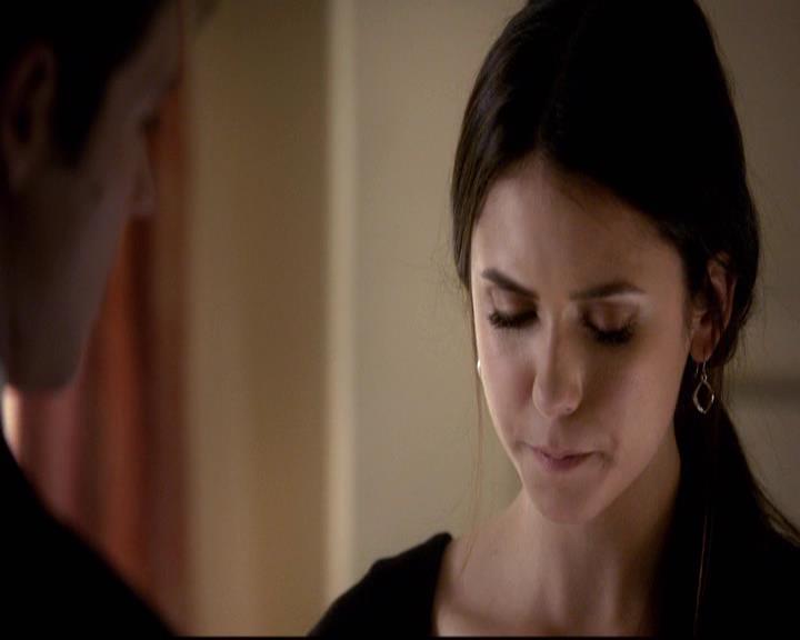 VampireDiariesWorld-dot-org_2x21TheSunAlsoRises1982.jpg