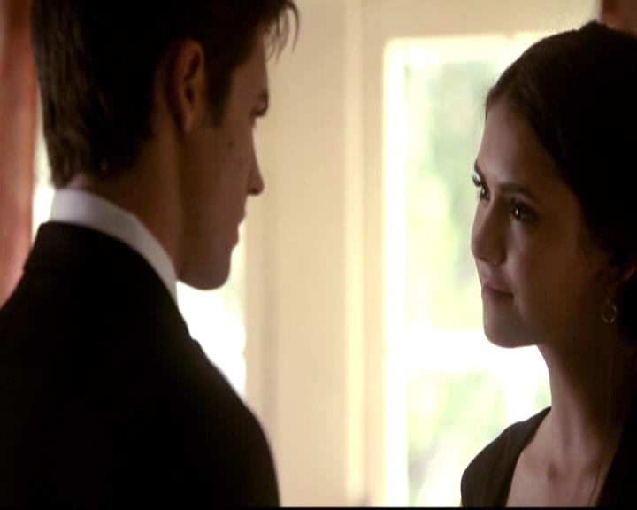 VampireDiariesWorld-dot-org_2x21TheSunAlsoRises2036.jpg
