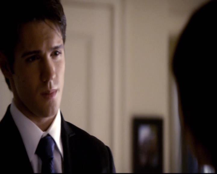 VampireDiariesWorld-dot-org_2x21TheSunAlsoRises2038.jpg