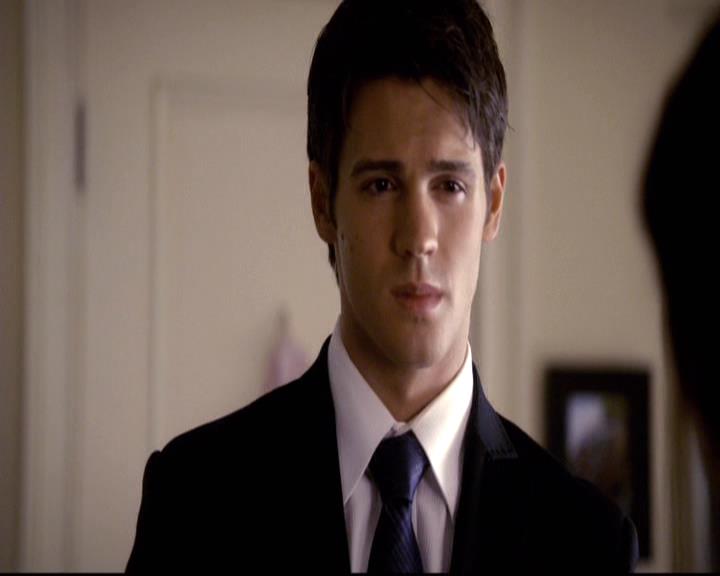 VampireDiariesWorld-dot-org_2x21TheSunAlsoRises2039.jpg