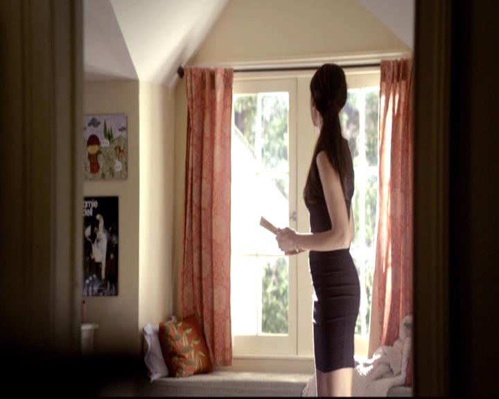 VampireDiariesWorld-dot-org_2x21TheSunAlsoRises2050.jpg