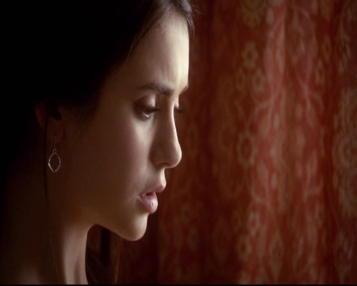 VampireDiariesWorld-dot-org_2x21TheSunAlsoRises2067.jpg