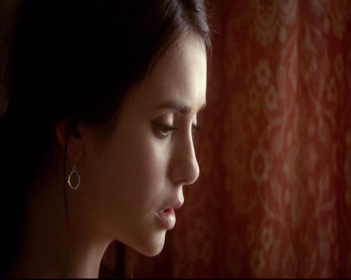 VampireDiariesWorld-dot-org_2x21TheSunAlsoRises2069.jpg