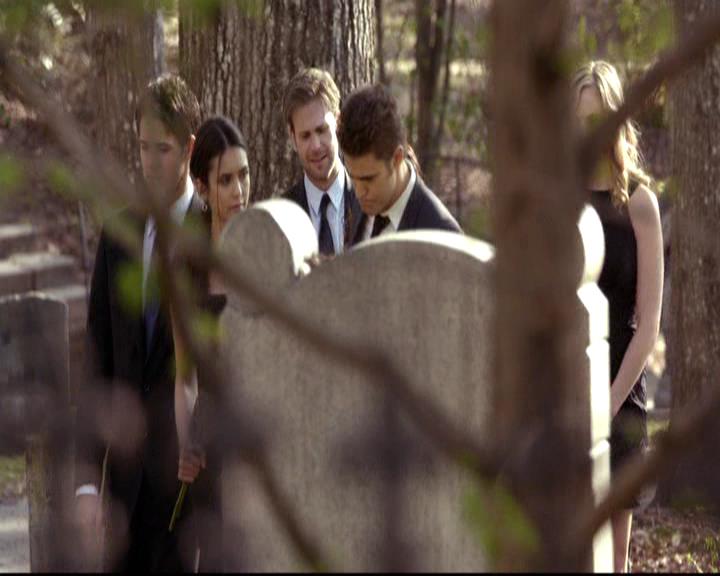 VampireDiariesWorld-dot-org_2x21TheSunAlsoRises2078.jpg