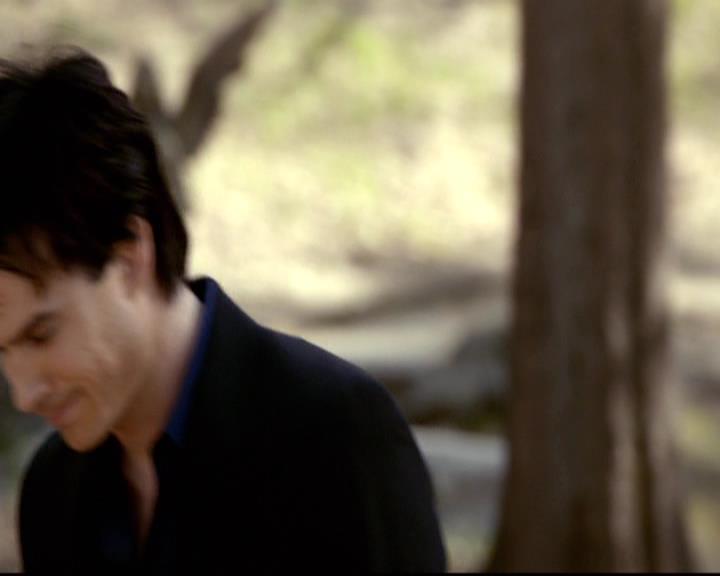 VampireDiariesWorld-dot-org_2x21TheSunAlsoRises2138.jpg
