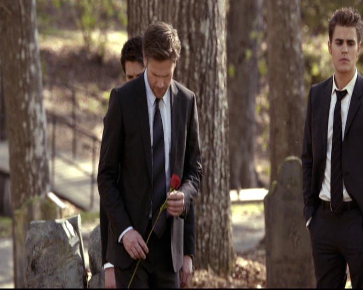 VampireDiariesWorld-dot-org_2x21TheSunAlsoRises2145.jpg