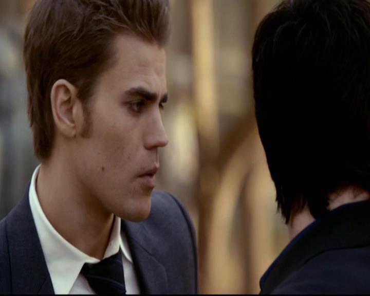VampireDiariesWorld-dot-org_2x21TheSunAlsoRises2225.jpg