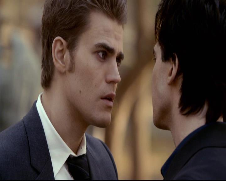 VampireDiariesWorld-dot-org_2x21TheSunAlsoRises2233.jpg