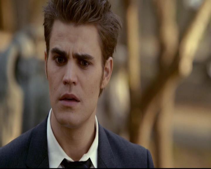 VampireDiariesWorld-dot-org_2x21TheSunAlsoRises2256.jpg