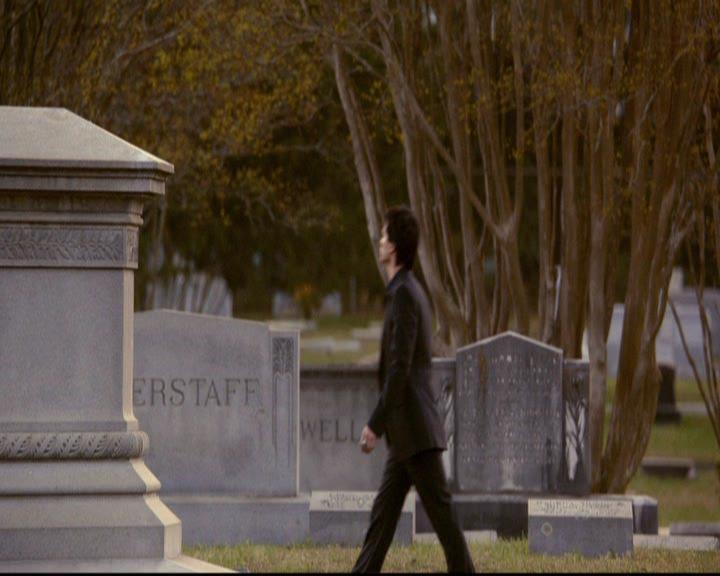 VampireDiariesWorld-dot-org_2x21TheSunAlsoRises2257.jpg