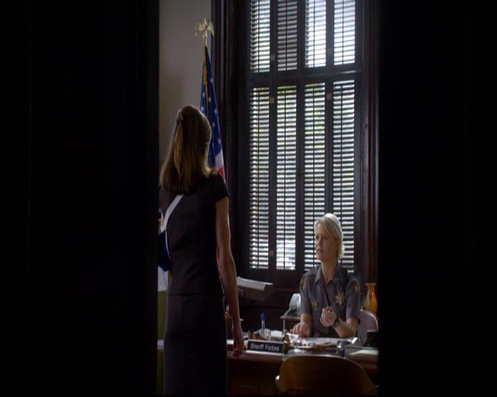 VampireDiariesWorld-dot-org_2x22AsILayDying0506.jpg