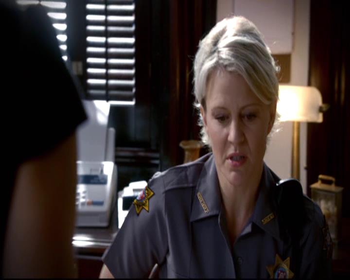 VampireDiariesWorld-dot-org_2x22AsILayDying0517.jpg