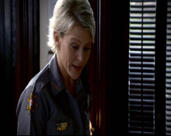 VampireDiariesWorld-dot-org_2x22AsILayDying0518.jpg
