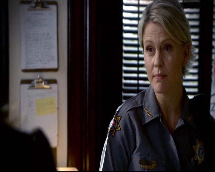 VampireDiariesWorld-dot-org_2x22AsILayDying0519.jpg