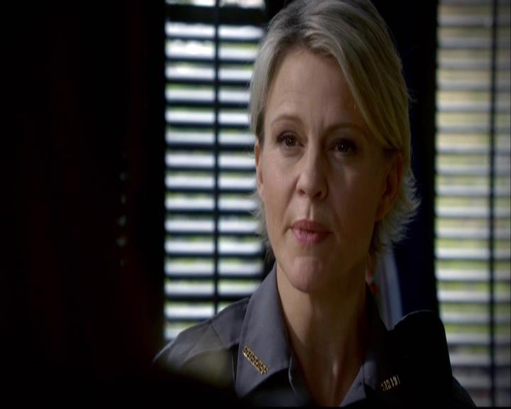 VampireDiariesWorld-dot-org_2x22AsILayDying0524.jpg