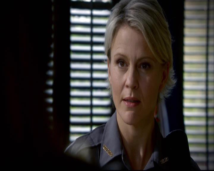 VampireDiariesWorld-dot-org_2x22AsILayDying0526.jpg