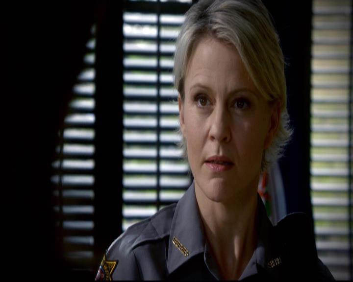VampireDiariesWorld-dot-org_2x22AsILayDying0529.jpg