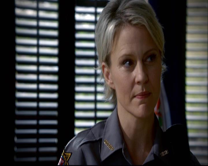 VampireDiariesWorld-dot-org_2x22AsILayDying0531.jpg