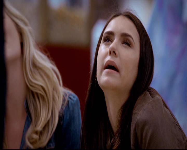 VampireDiariesWorld-dot-org_2x22AsILayDying0536.jpg