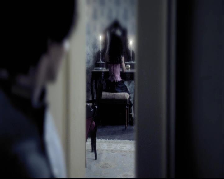 VampireDiariesWorld-dot-org_2x22AsILayDying0625.jpg