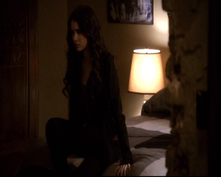 VampireDiariesWorld-dot-org_2x22AsILayDying0706.jpg