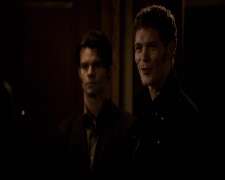 VampireDiariesWorld-dot-org_2x22AsILayDying0742.jpg