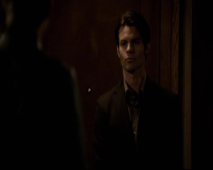 VampireDiariesWorld-dot-org_2x22AsILayDying0748.jpg