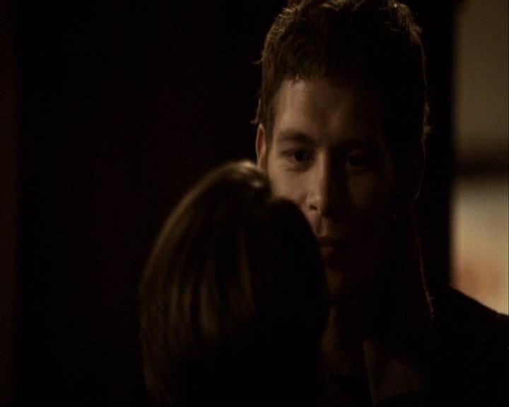 VampireDiariesWorld-dot-org_2x22AsILayDying0767.jpg
