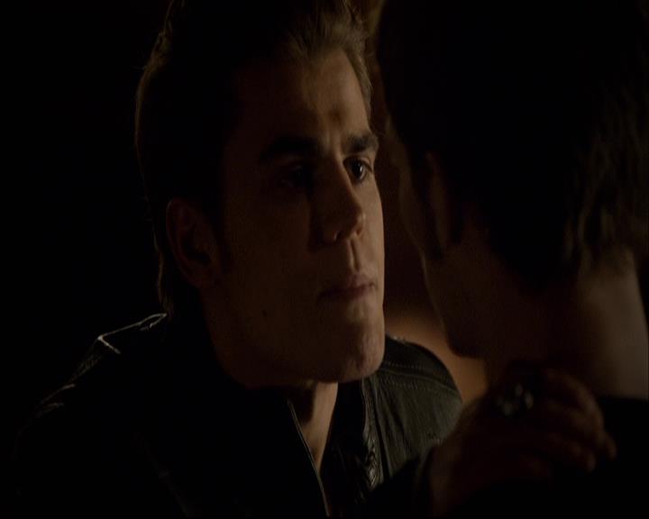 VampireDiariesWorld-dot-org_2x22AsILayDying0806.jpg