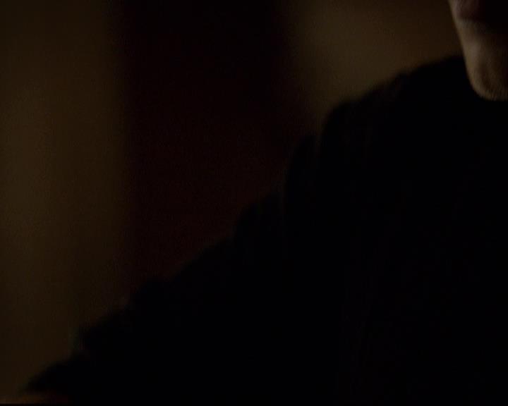 VampireDiariesWorld-dot-org_2x22AsILayDying0821.jpg
