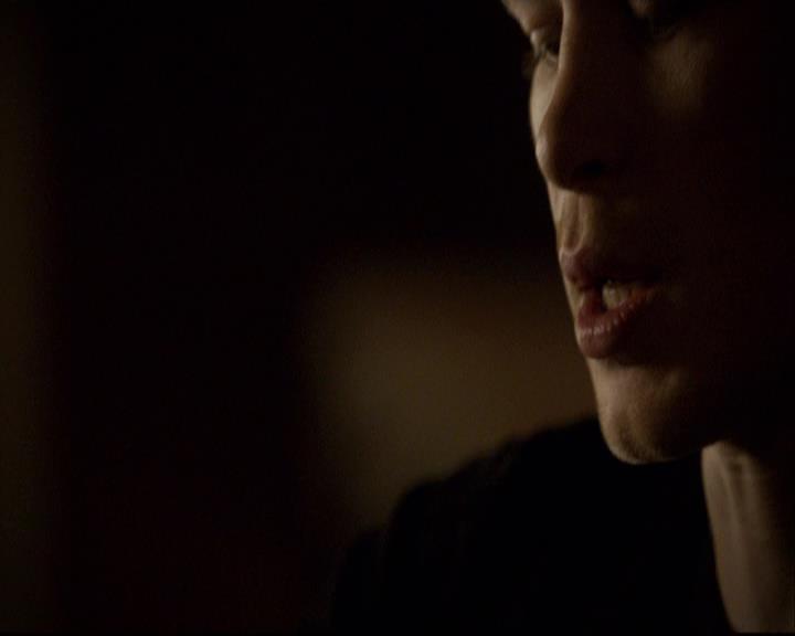 VampireDiariesWorld-dot-org_2x22AsILayDying0822.jpg