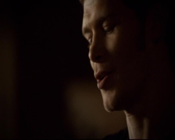 VampireDiariesWorld-dot-org_2x22AsILayDying0826.jpg